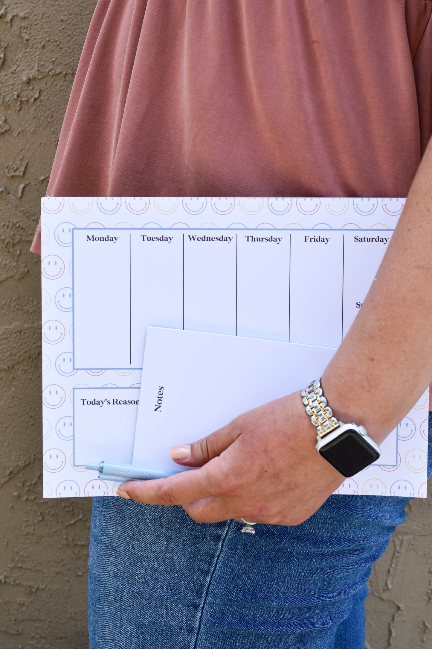 Smiley Face Weekly Planner Notepad, 8.5x11"